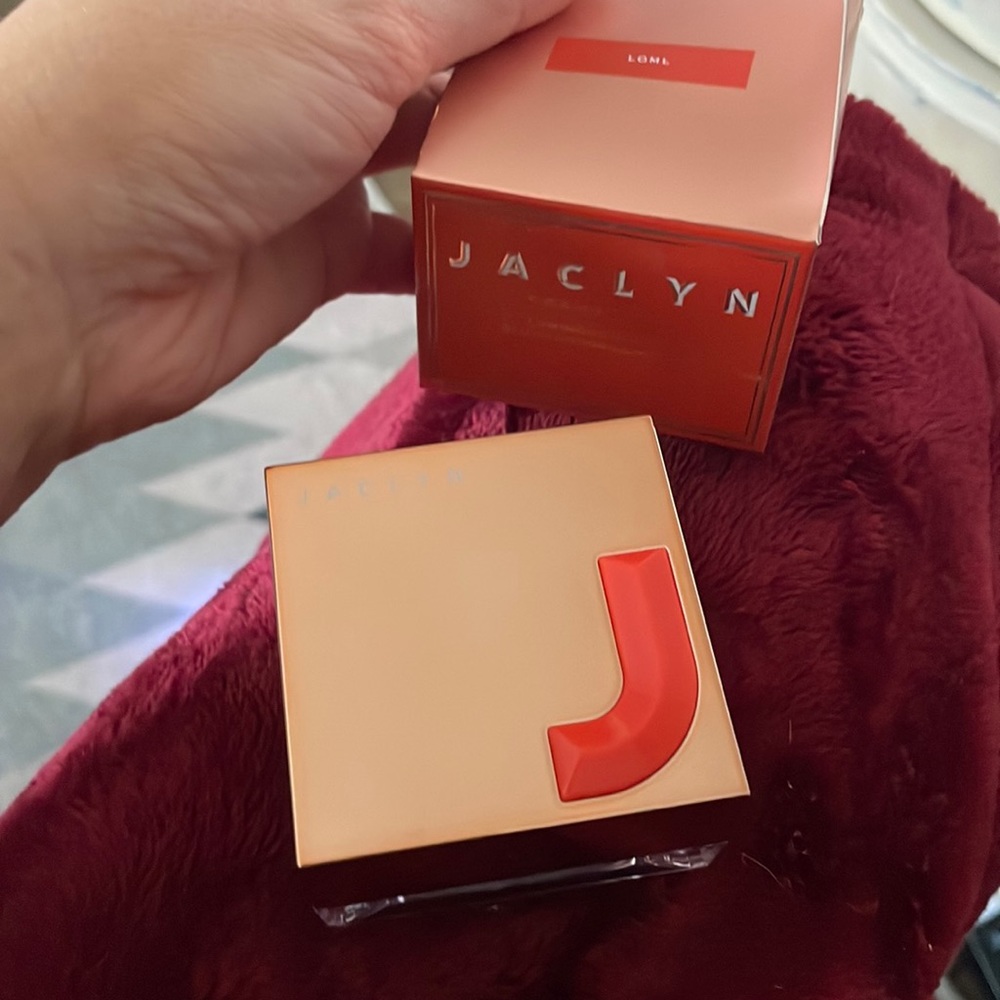 Jaclyn Hill luminous rouge LOML